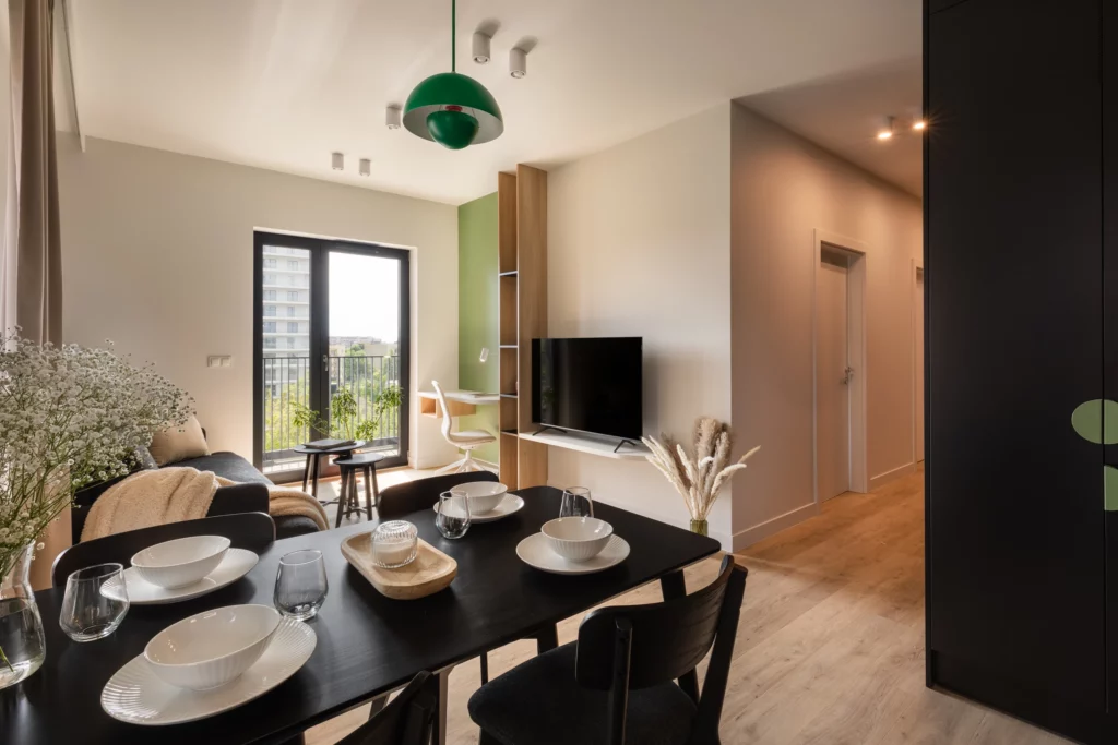 Część dzienna z jadalnią w apartamencie nr 2.