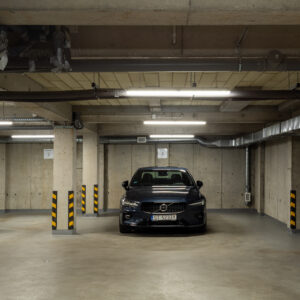 Miejsce parkingowe w garażu podziemnym budynku Trevi